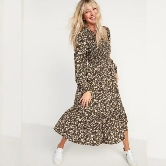 Old Navy Fit + Flare Black Floral Smocked Midi Dress - Picture 1 of 7